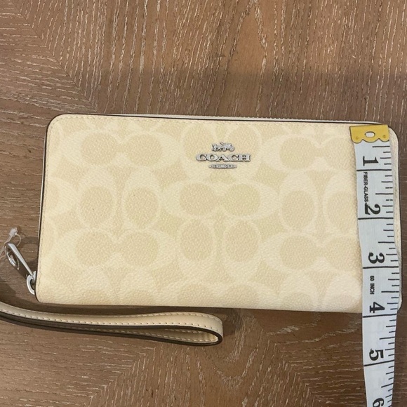 Women’s Long Zip Around Wallet In Signature Canvas - Picture 5 of 5